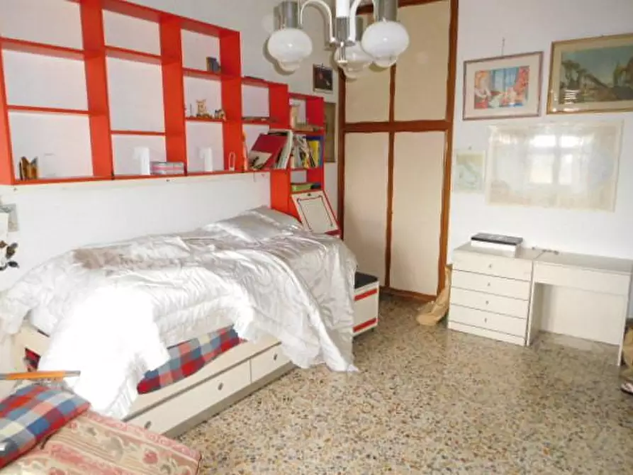 Immagine 9 di Appartamento in vendita  a Pisa