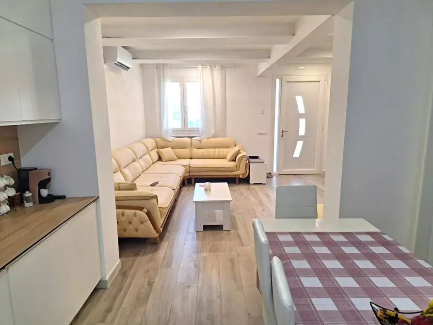 Immagine 2 di Terratetto in vendita  a Porcari