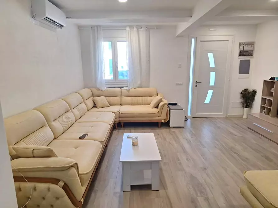 Immagine 5 di Terratetto in vendita  a Porcari