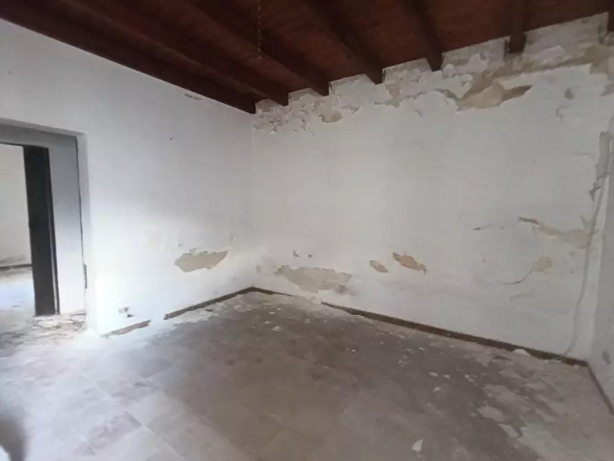 Immagine 24 di Villa in vendita  a Taranto