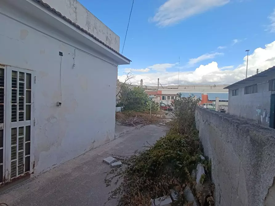 Immagine 16 di Villa in vendita  a Taranto