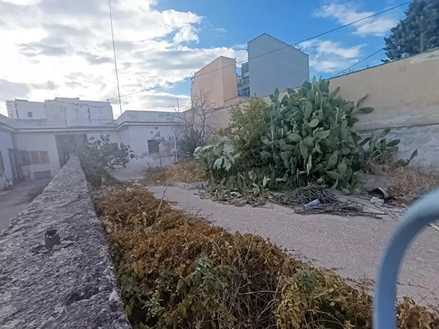 Immagine 20 di Villa in vendita  a Taranto