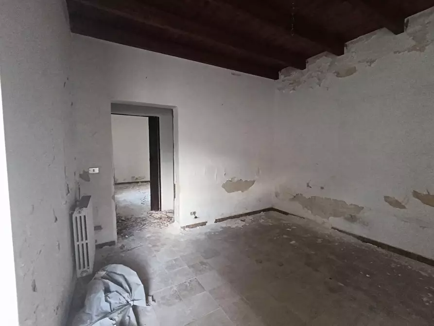 Immagine 21 di Villa in vendita  a Taranto