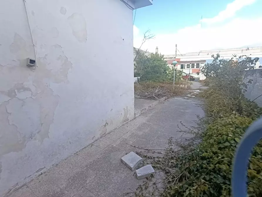 Immagine 31 di Villa in vendita  a Taranto