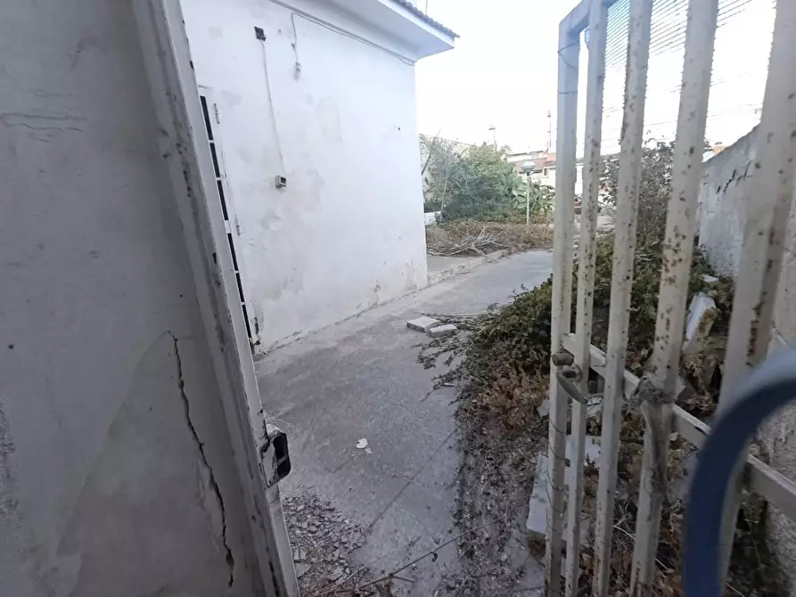 Immagine 29 di Villa in vendita  a Taranto