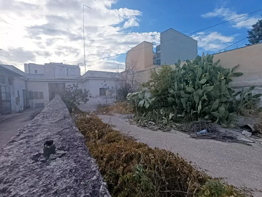 Immagine 23 di Villa in vendita  a Taranto