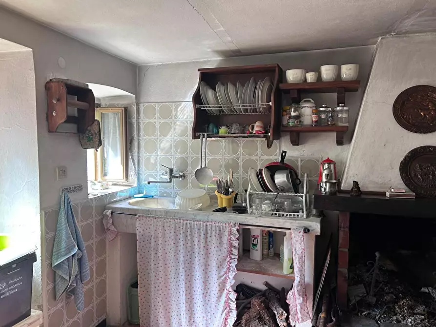 Immagine 3 di Casa indipendente in vendita  a Fivizzano