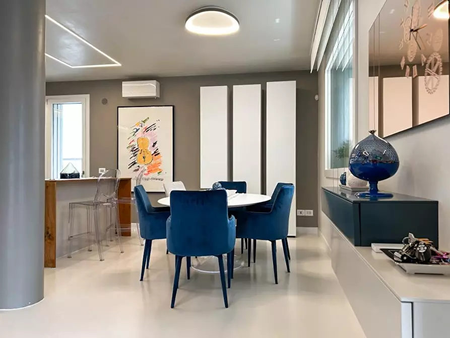 Immagine 38 di Casa bifamiliare in vendita  a Camaiore