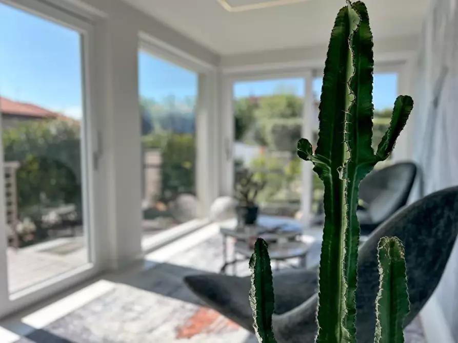 Immagine 10 di Casa bifamiliare in vendita  a Camaiore