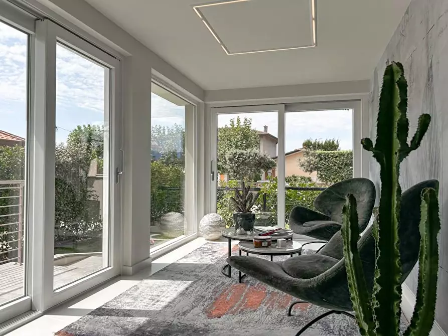 Immagine 42 di Casa bifamiliare in vendita  a Camaiore