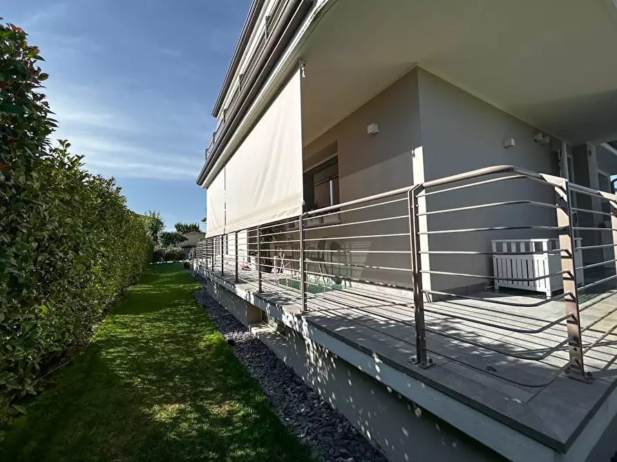 Immagine 4 di Casa bifamiliare in vendita  a Camaiore