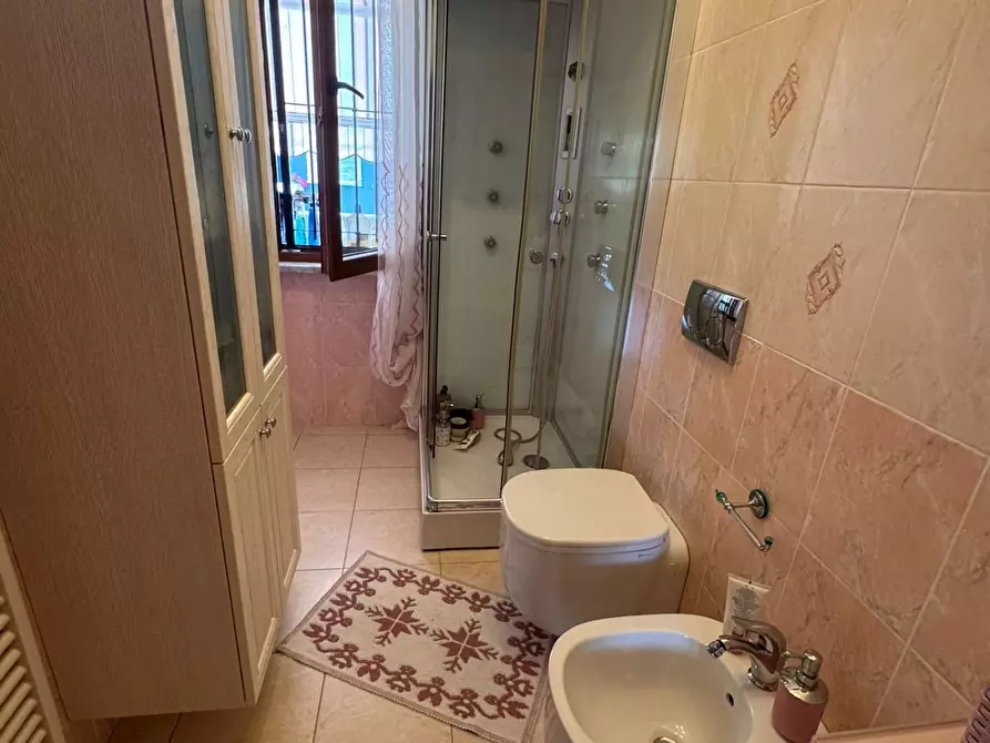 Immagine 20 di Villetta a schiera in vendita  a Carrara