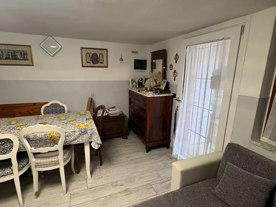 Immagine 30 di Villetta a schiera in vendita  a Carrara