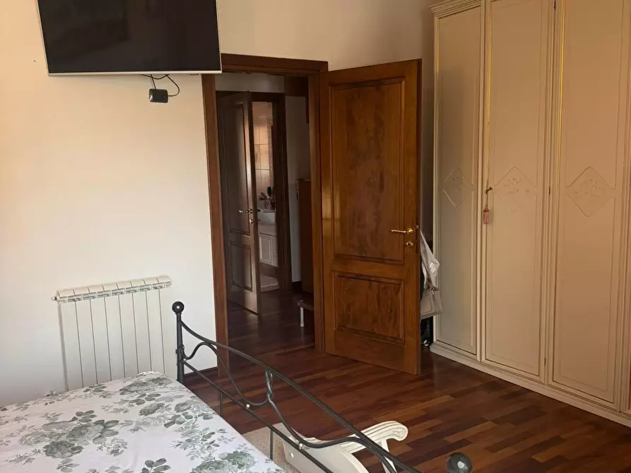 Immagine 13 di Villetta a schiera in vendita  a Carrara