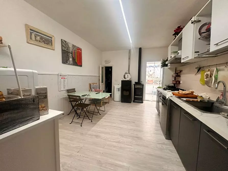 Immagine 1 di Appartamento in vendita  a Cascina