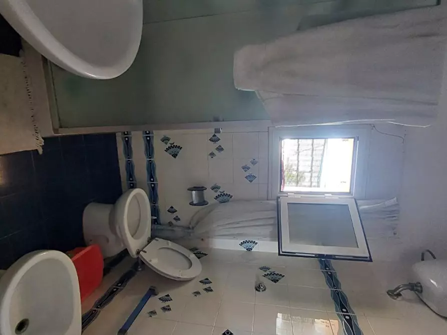 Immagine 31 di Appartamento in vendita  a Livorno