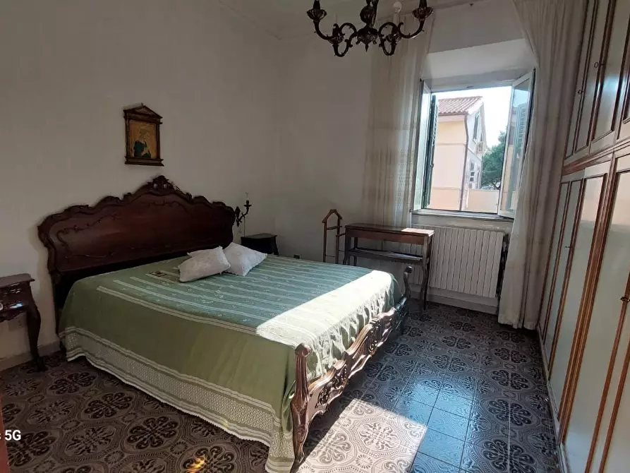 Immagine 19 di Appartamento in vendita  a Livorno