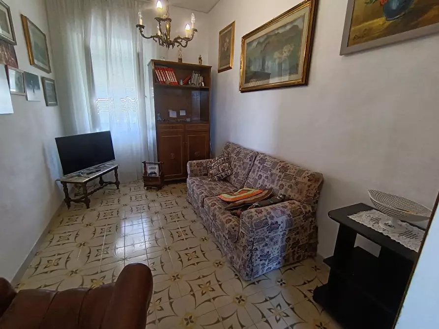 Immagine 8 di Appartamento in vendita  a Livorno