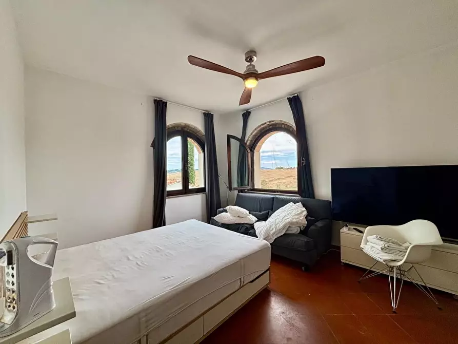 Immagine 37 di Casa colonica in vendita  a Chianni