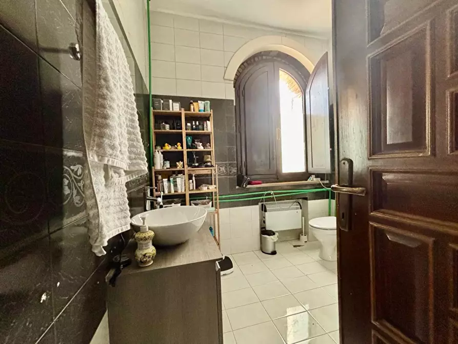 Immagine 49 di Casa colonica in vendita  a Chianni