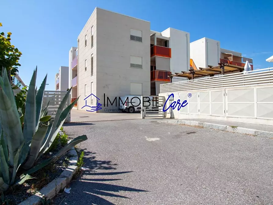 Immagine 23 di Appartamento in vendita  a Livorno