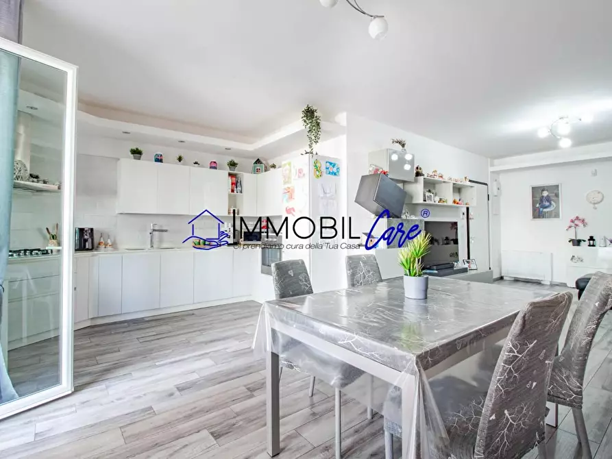 Immagine 7 di Appartamento in vendita  a Livorno