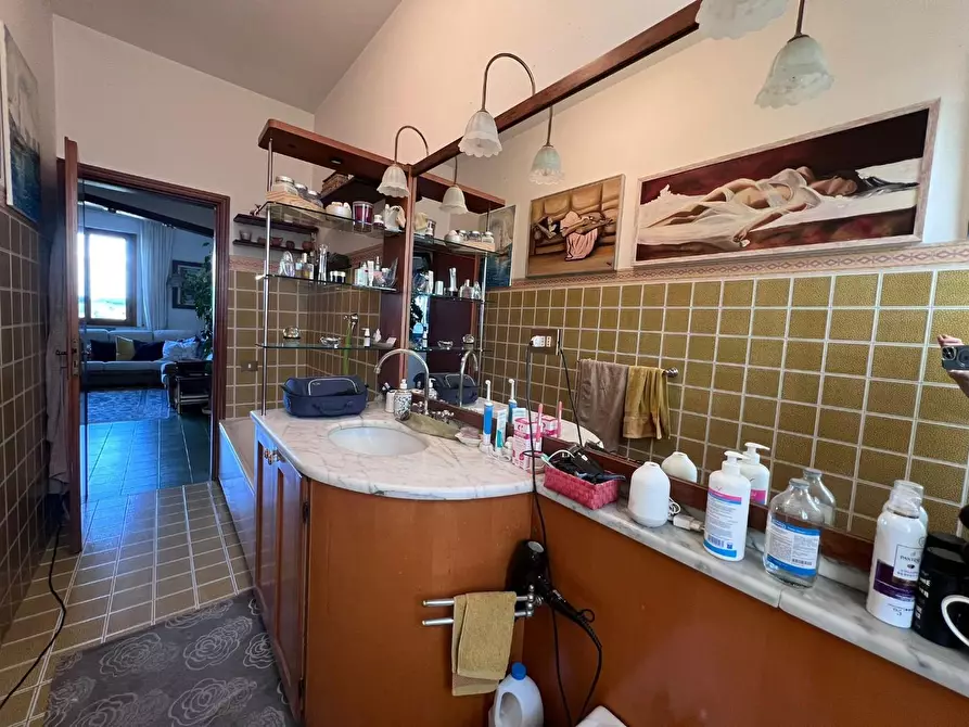 Immagine 11 di Appartamento in vendita  a Castelfiorentino