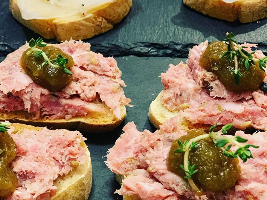 Immagine 3 di Bar / Ristorante in vendita  a Pisa