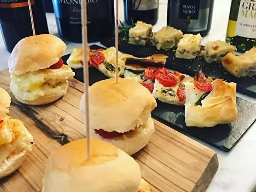 Immagine 2 di Bar / Ristorante in vendita  a Pisa