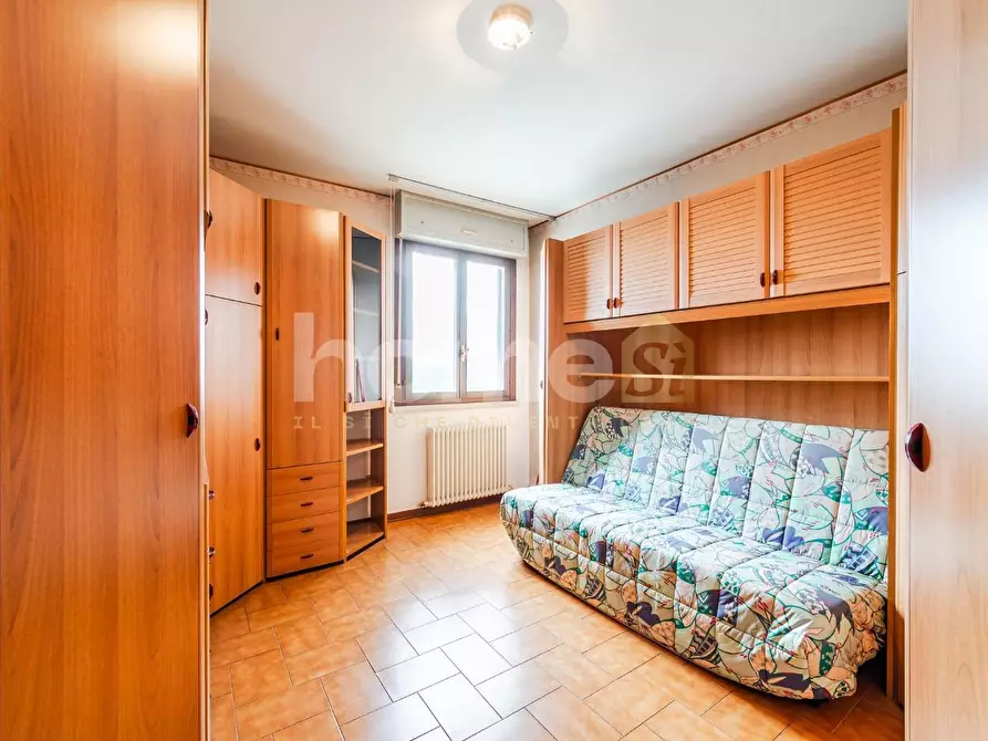 Immagine 17 di Appartamento in vendita  a Reggio Nell'emilia