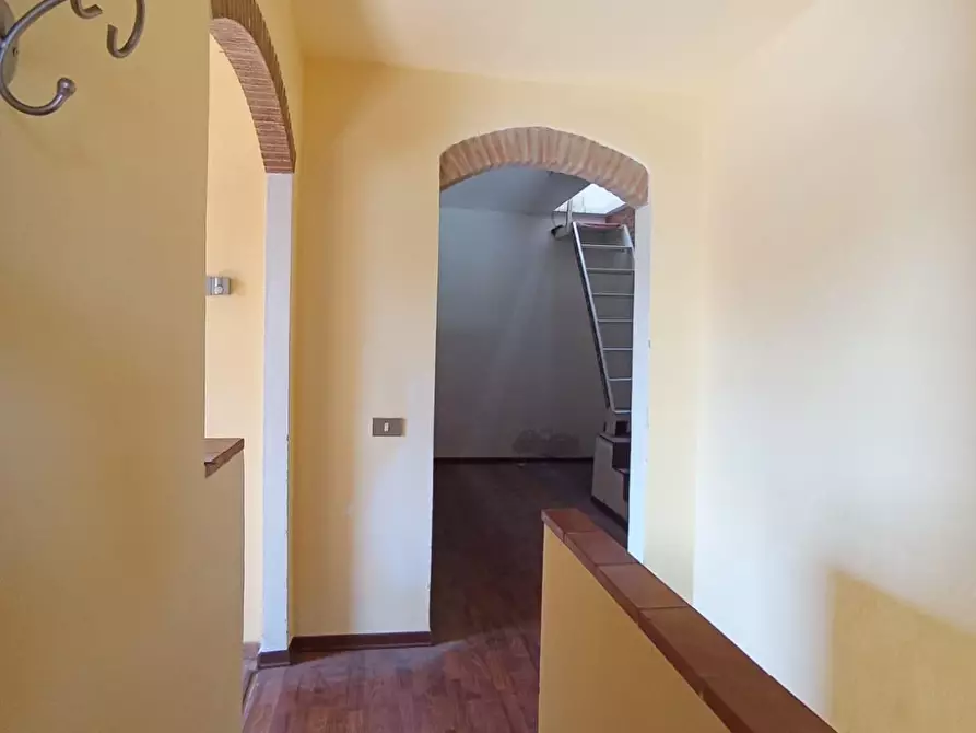 Immagine 3 di Appartamento in affitto  a Cascina