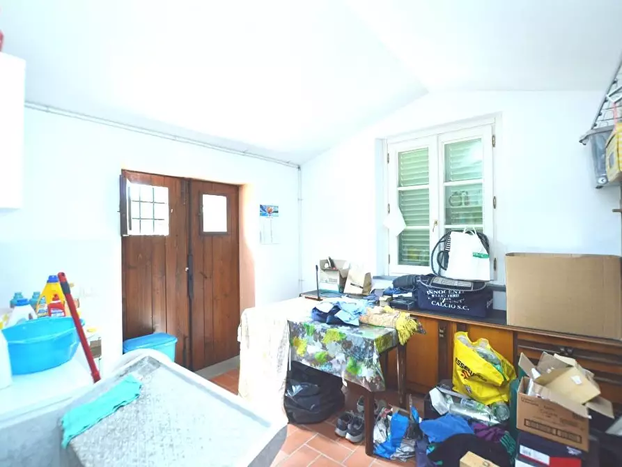 Immagine 35 di Villa in vendita  a Porcari