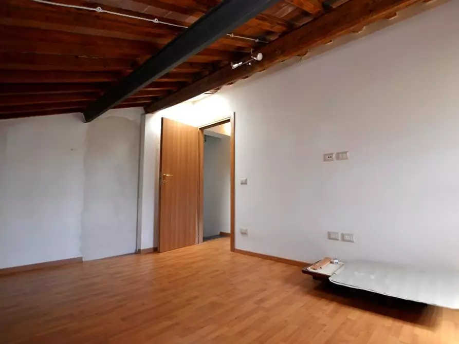 Immagine 28 di Villa in vendita  a Porcari