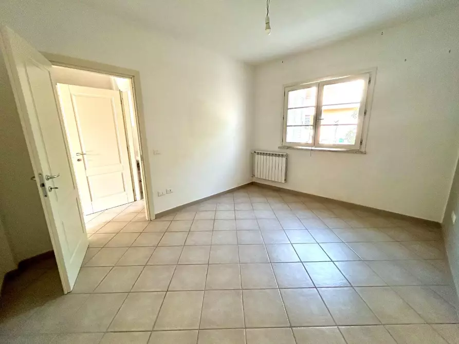 Immagine 7 di Casa bifamiliare in vendita  a Crespina Lorenzana