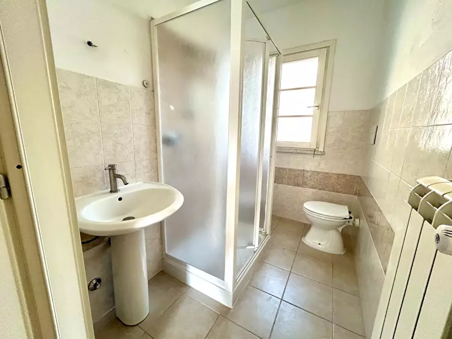 Immagine 5 di Casa bifamiliare in vendita  a Crespina Lorenzana