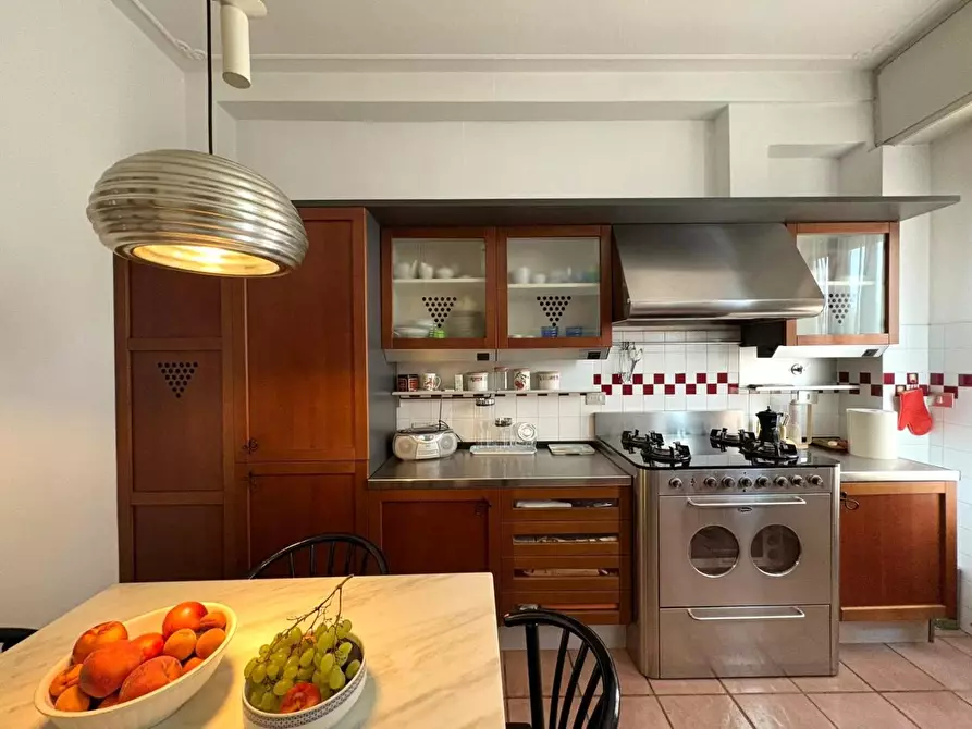 Immagine 8 di Appartamento in vendita  a Massa