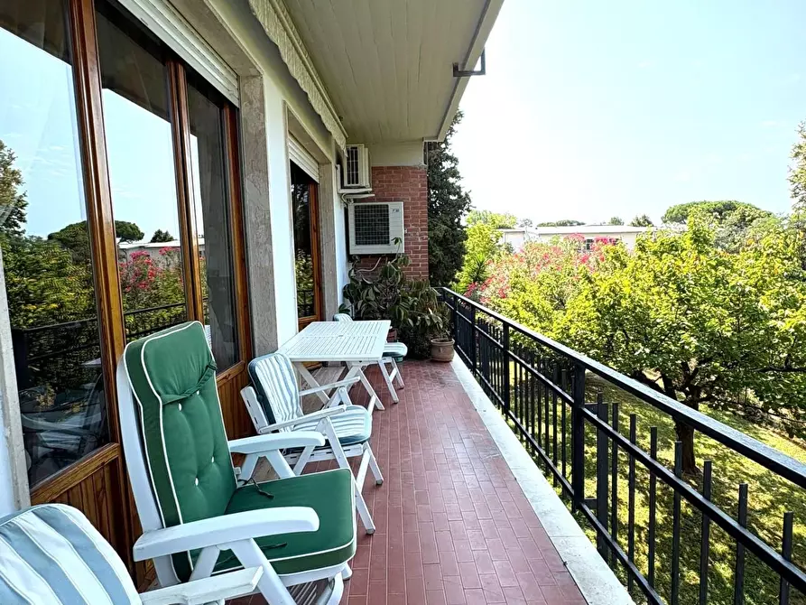 Immagine 23 di Appartamento in vendita  a Massa