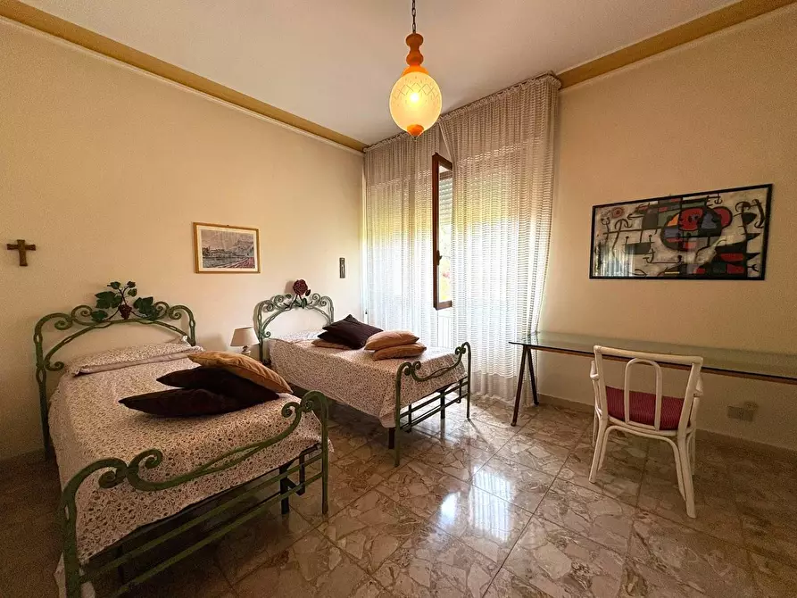 Immagine 12 di Appartamento in vendita  a Massa