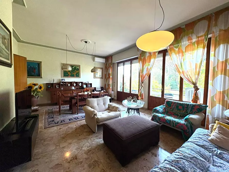 Immagine 22 di Appartamento in vendita  a Massa