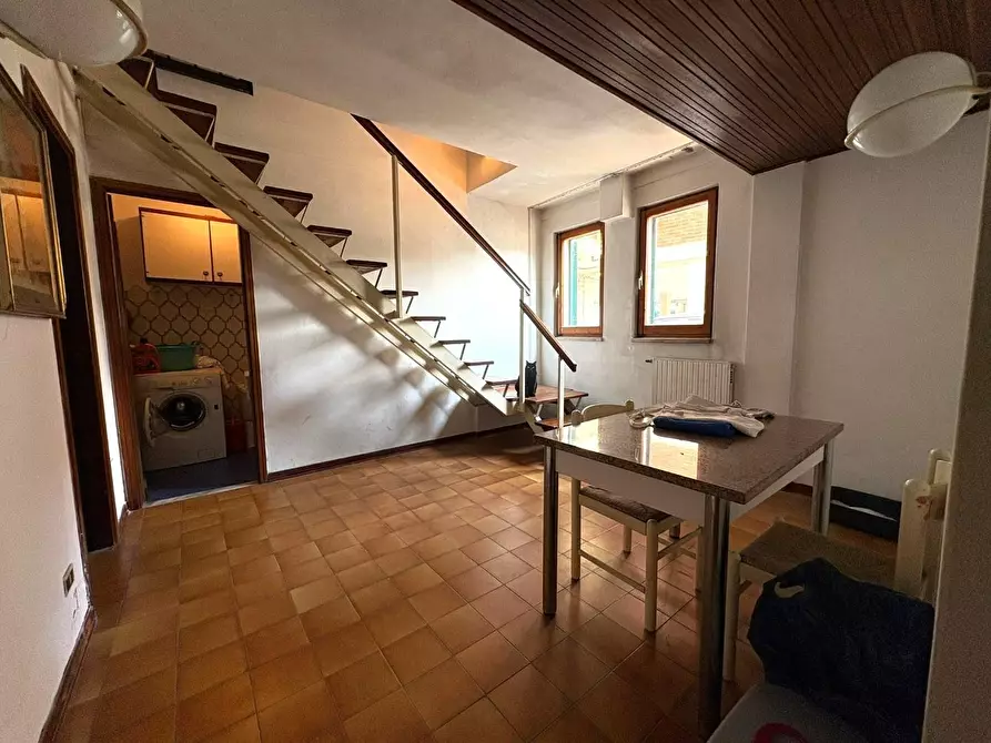 Immagine 30 di Appartamento in vendita  a Massa