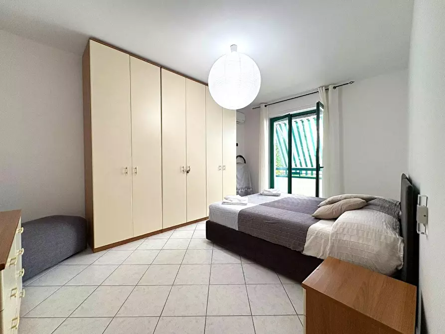 Immagine 9 di Appartamento in vendita  a Massa