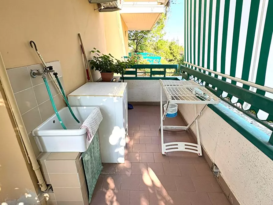 Immagine 16 di Appartamento in vendita  a Massa