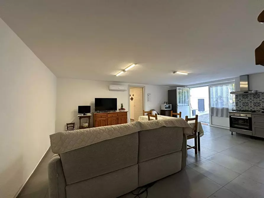 Immagine 43 di Villa in vendita  a Ameglia