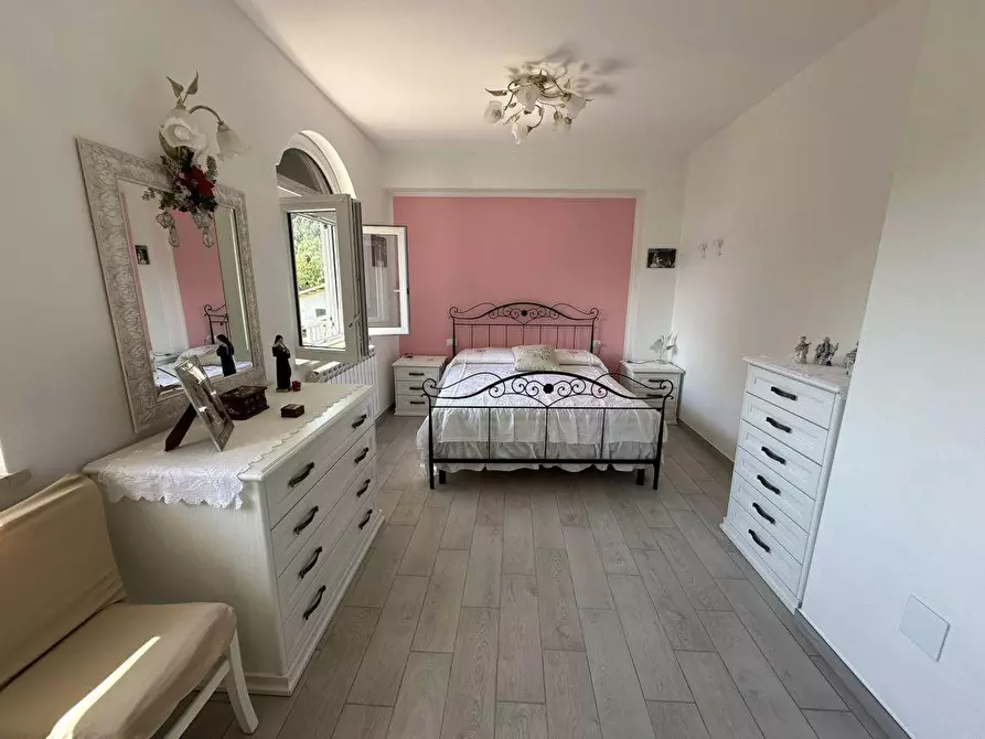 Immagine 28 di Villa in vendita  a Ameglia