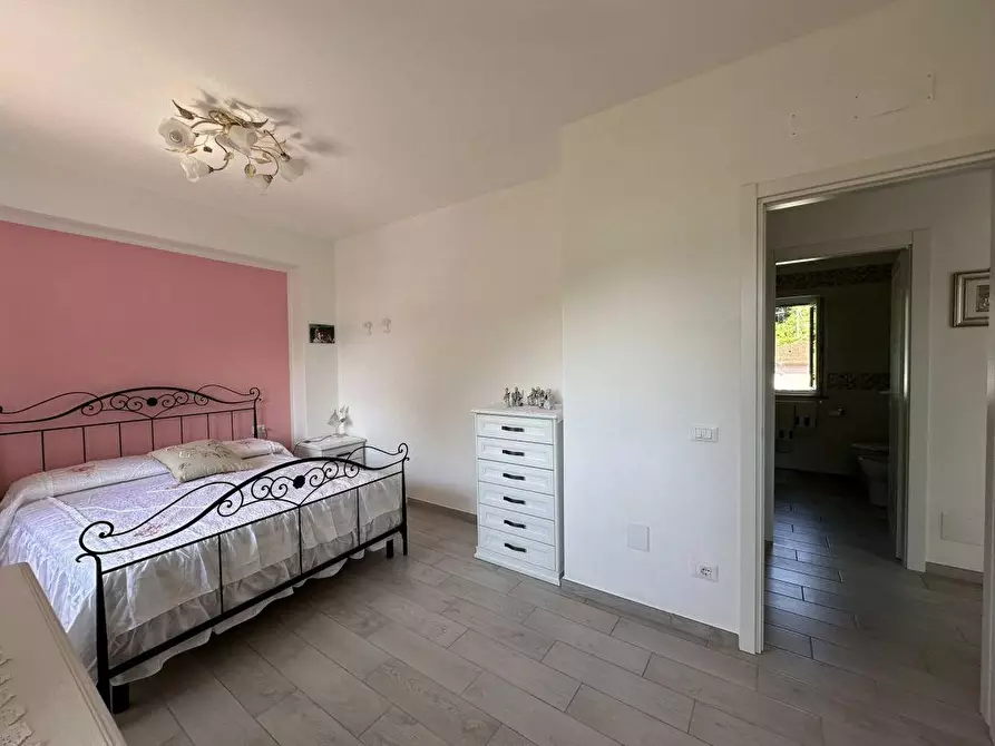 Immagine 33 di Villa in vendita  a Ameglia