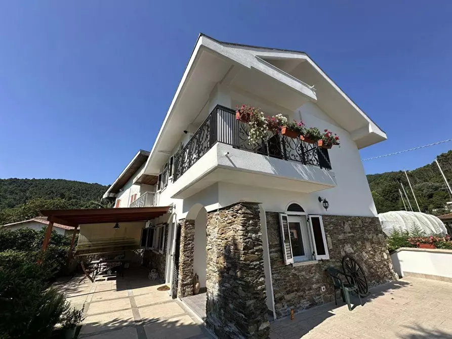 Immagine 53 di Villa in vendita  a Ameglia