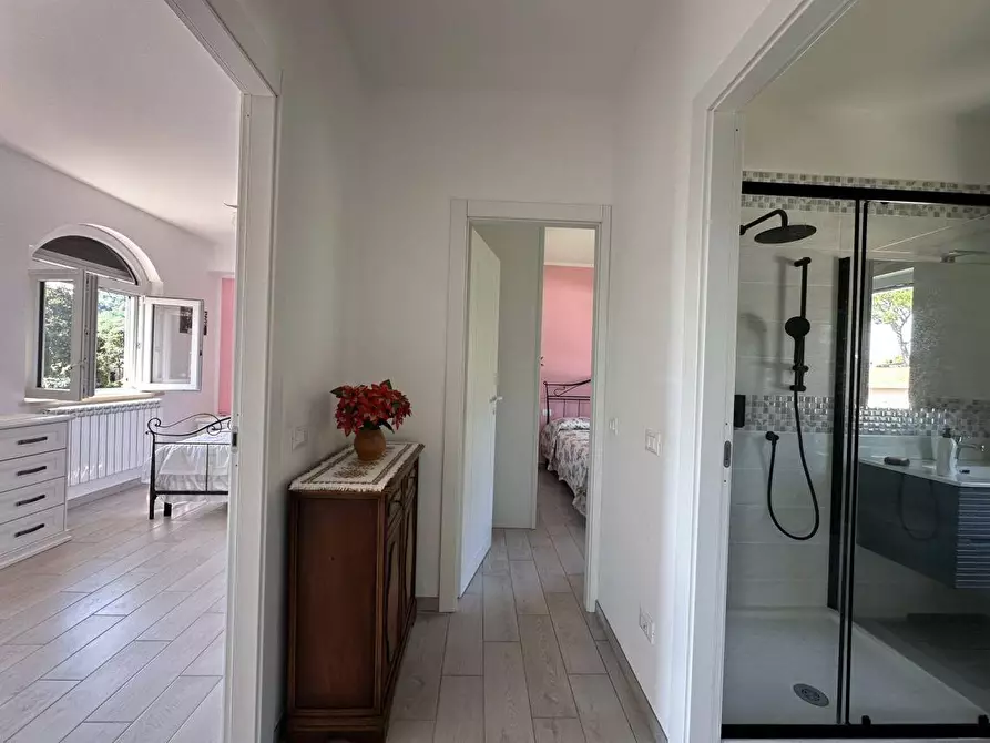 Immagine 26 di Villa in vendita  a Ameglia