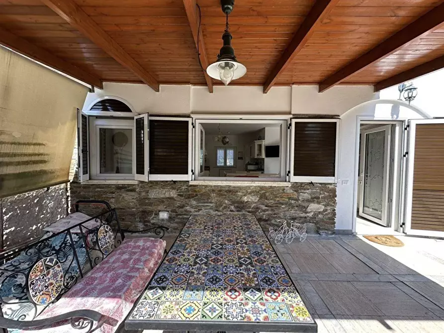 Immagine 10 di Villa in vendita  a Ameglia