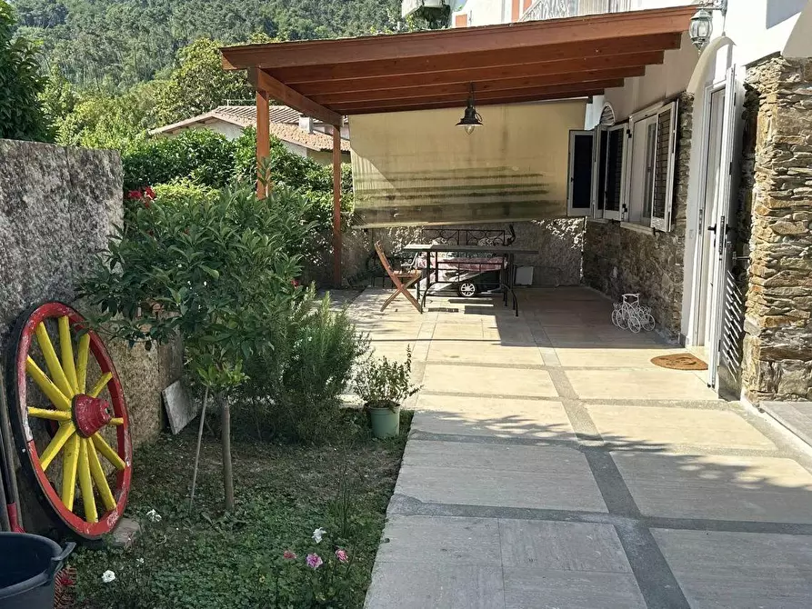 Immagine 8 di Villa in vendita  a Ameglia