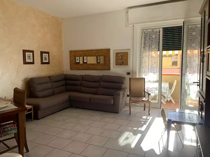 Immagine 7 di Appartamento in vendita  a Carrara